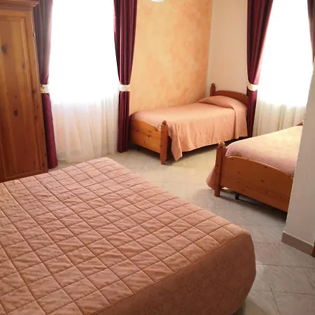 Diana Hotel 3*